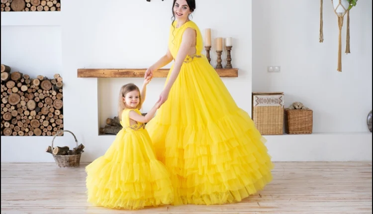 Sarı Elbise Modelleri Bebek